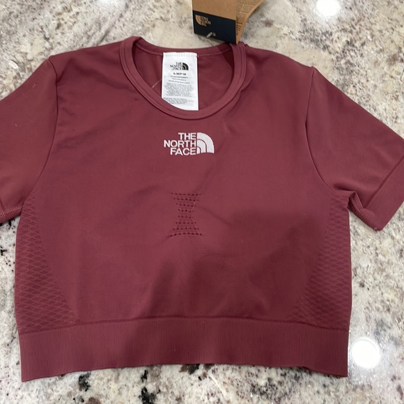 The North face crop top size small-medium - Picture 3 of 7